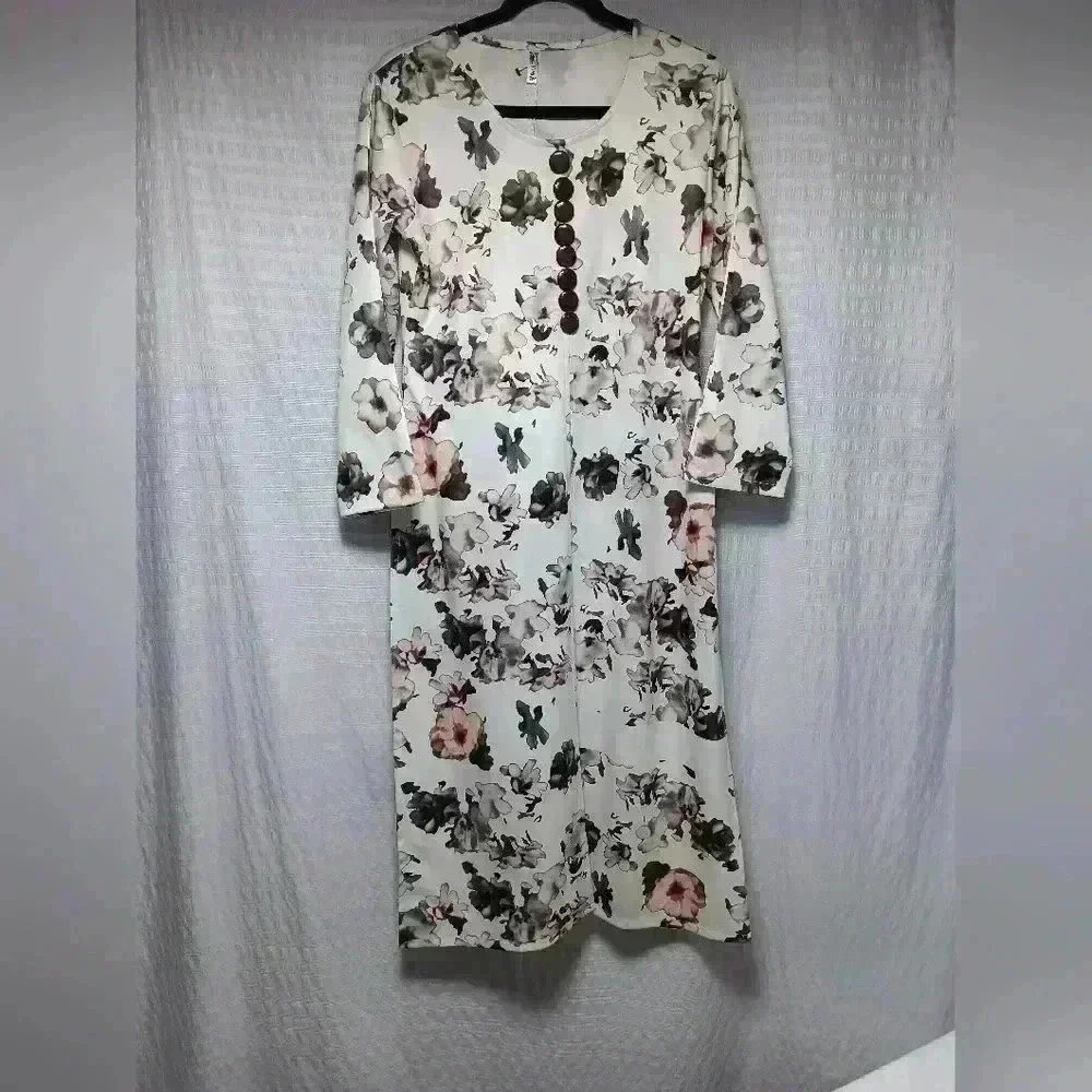 D&M floral long  sleeve double high slit dress. Ladies size L NWT